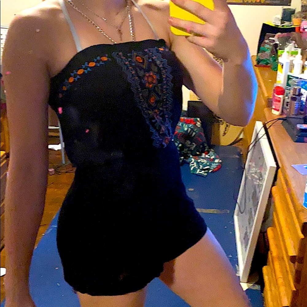 NEW black summer romper w/flower pattern